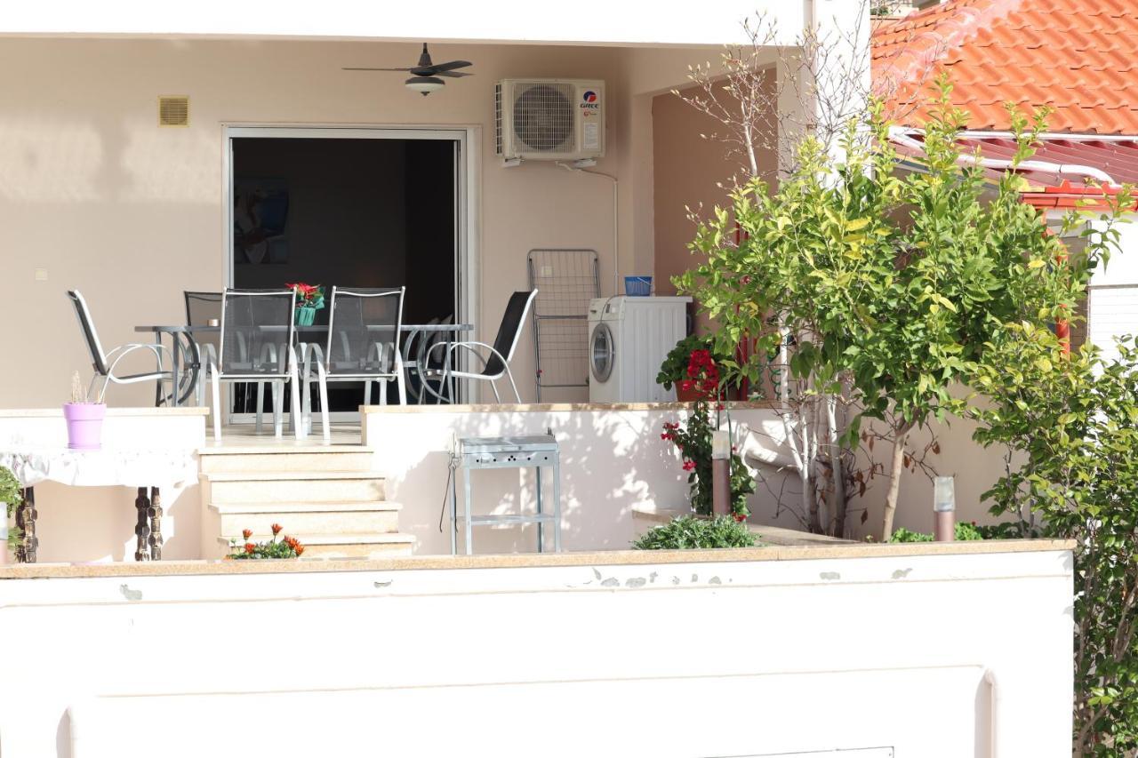 Lovely Studio With Beautiful Garden Kavala Esterno foto